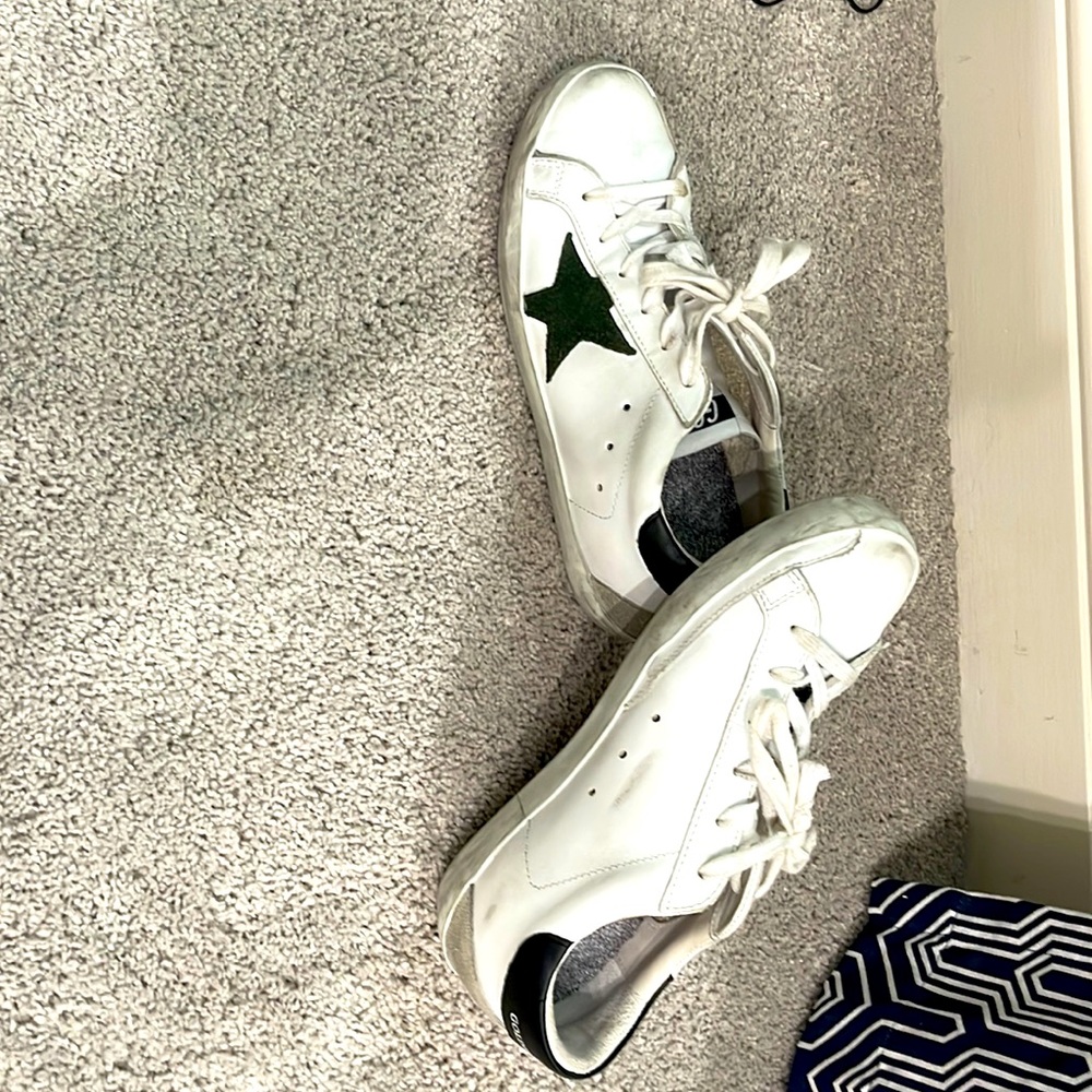 Golden Goose tennis shoes